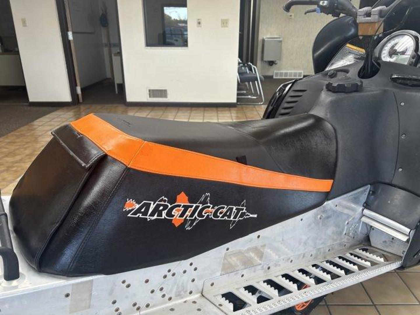 2007 Black/Orange Arctic Cat M8 EFI 153 (4UF07SNW97T) , located at 3240 Washington Blvd., Ogden, 84401, (801) 621-7177, 41.204967, -111.969994 - *2007 Artic Cat M8 EFI 153*Experience winter like never before with this 2007 Arctic Cat M8 EFI 153! This high-performance snowmobile is perfect for both trail riding and deep powder adventures, delivering power and agility that enthusiasts crave.*Key Features:* * *Engine:* 800cc EFI (Electronic Fu - Photo#7