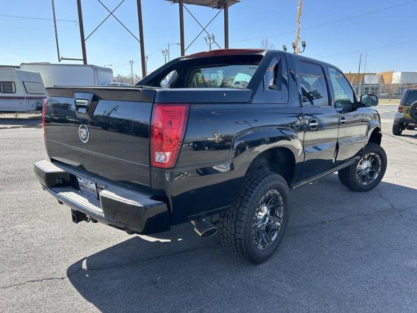 2004 Black Raven /Shale Cadillac Escalade EXT (3GYEK62N14G) with an 8 6.0L engine, Automatic transmission, located at 3240 Washington Blvd., Ogden, 84401, (801) 621-7177, 41.204967, -111.969994 - Photo#4