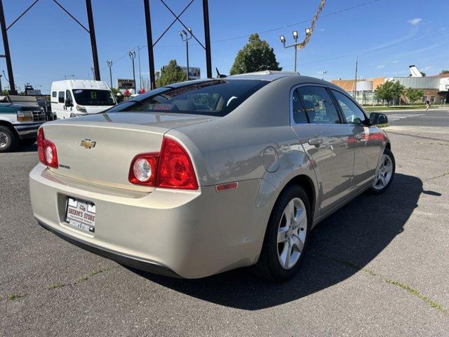 2011 Gold Mist Metallic /Cocoa/Cashmere Chevrolet Malibu (1G1ZB5E18BF) with an 4 2.4L engine, Automatic transmission, located at 3240 Washington Blvd., Ogden, 84401, (801) 621-7177, 41.204967, -111.969994 - Photo#4