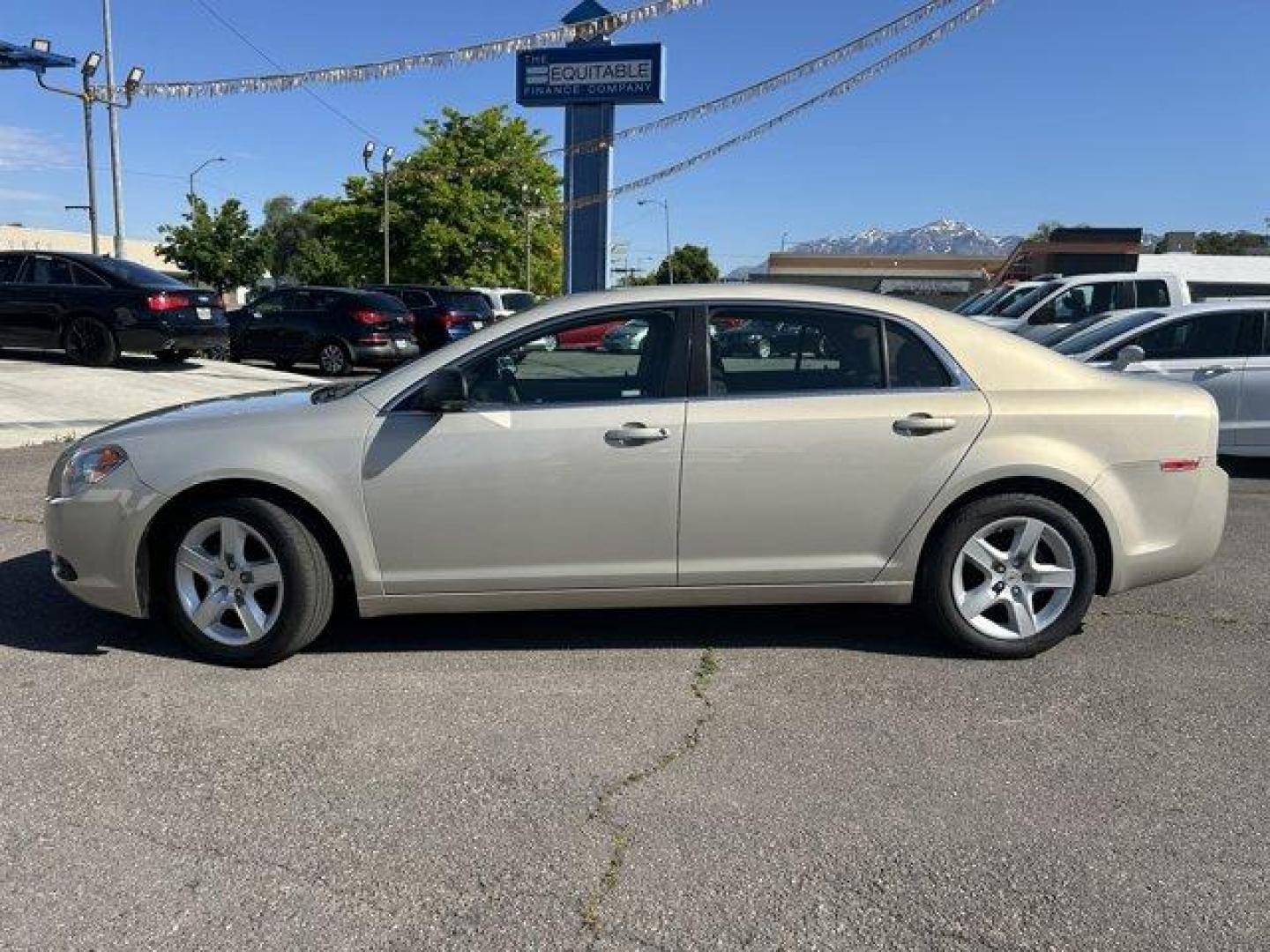 2011 Gold Mist Metallic /Cocoa/Cashmere Chevrolet Malibu (1G1ZB5E18BF) with an 4 2.4L engine, Automatic transmission, located at 3240 Washington Blvd., Ogden, 84401, (801) 621-7177, 41.204967, -111.969994 - Photo#7