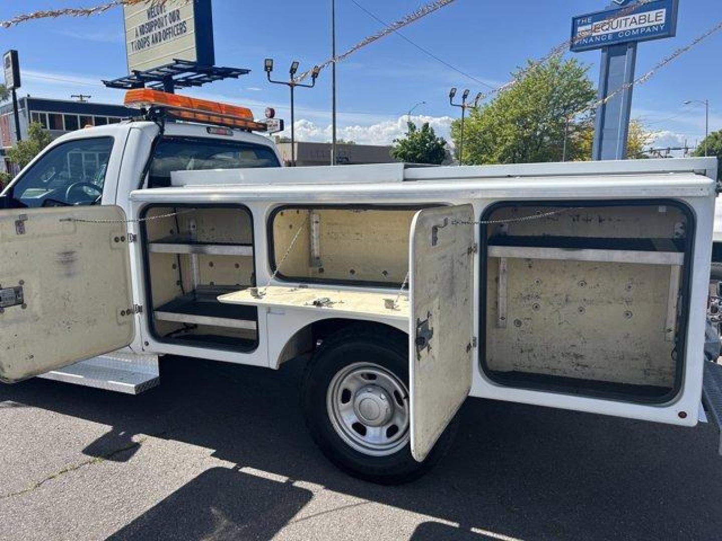 2011 Ford Super Duty F-350 SRW (1FDRF3E60BE) with an 8 6.2L engine, Automatic transmission, located at 3240 Washington Blvd., Ogden, 84401, (801) 621-7177, 41.204967, -111.969994 - Photo#15