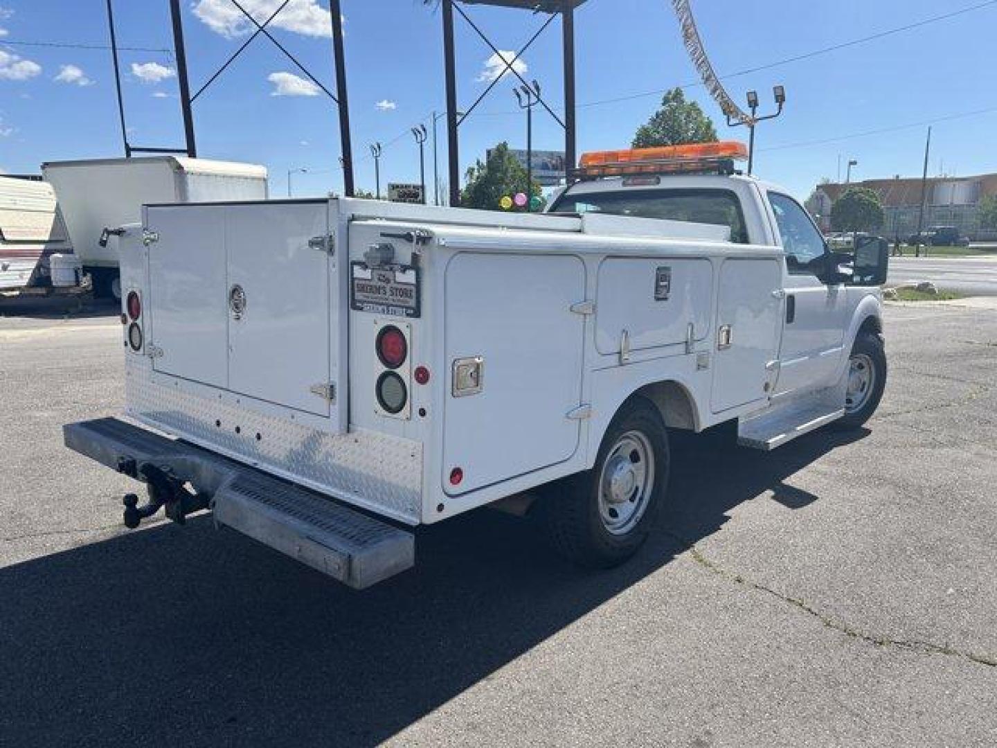 2011 Ford Super Duty F-350 SRW (1FDRF3E60BE) with an 8 6.2L engine, Automatic transmission, located at 3240 Washington Blvd., Ogden, 84401, (801) 621-7177, 41.204967, -111.969994 - Photo#4