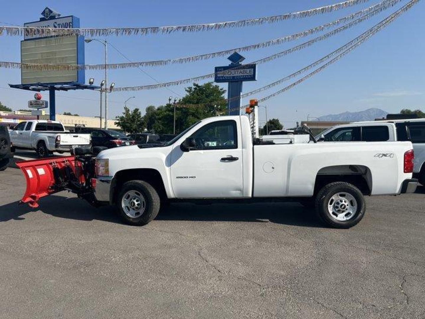 2012 Summit White /Dark Titanium Chevrolet Silverado 2500HD (1GC0KVCG8CZ) with an 8 6.0L engine, Automatic transmission, located at 3240 Washington Blvd., Ogden, 84401, (801) 621-7177, 41.204967, -111.969994 - Photo#7