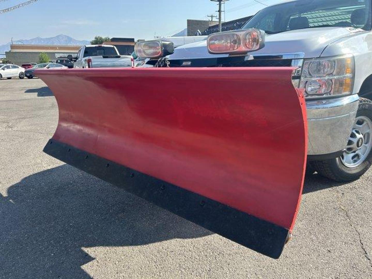 2012 Summit White /Dark Titanium Chevrolet Silverado 2500HD (1GC0KVCG8CZ) with an 8 6.0L engine, Automatic transmission, located at 3240 Washington Blvd., Ogden, 84401, (801) 621-7177, 41.204967, -111.969994 - Photo#8