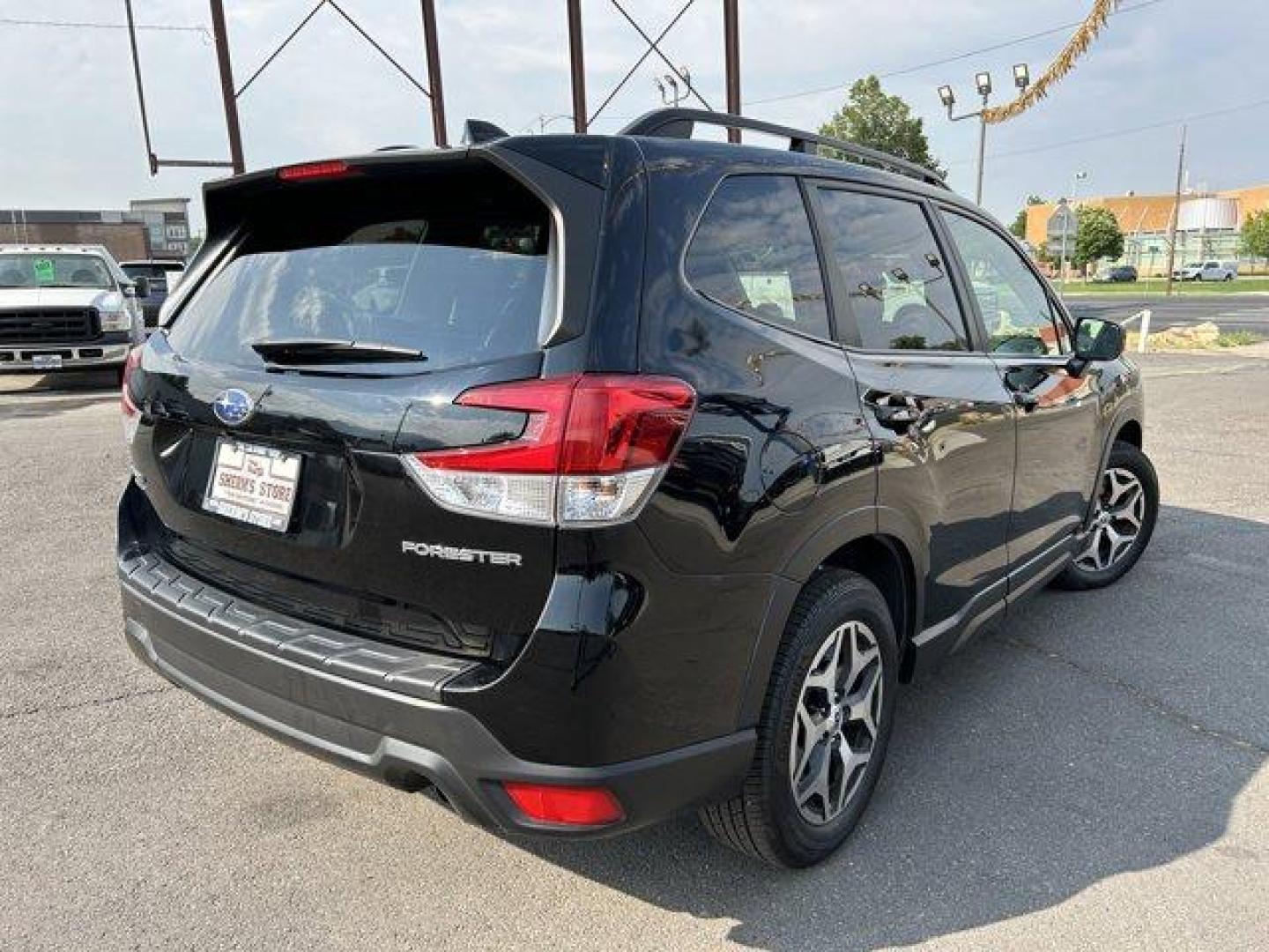 2020 Crystal Black Pearl /Black Subaru Forester (JF2SKAJC6LH) with an 4 2.5 L engine, Variable transmission, located at 3240 Washington Blvd., Ogden, 84401, (801) 621-7177, 41.204967, -111.969994 - Photo#4