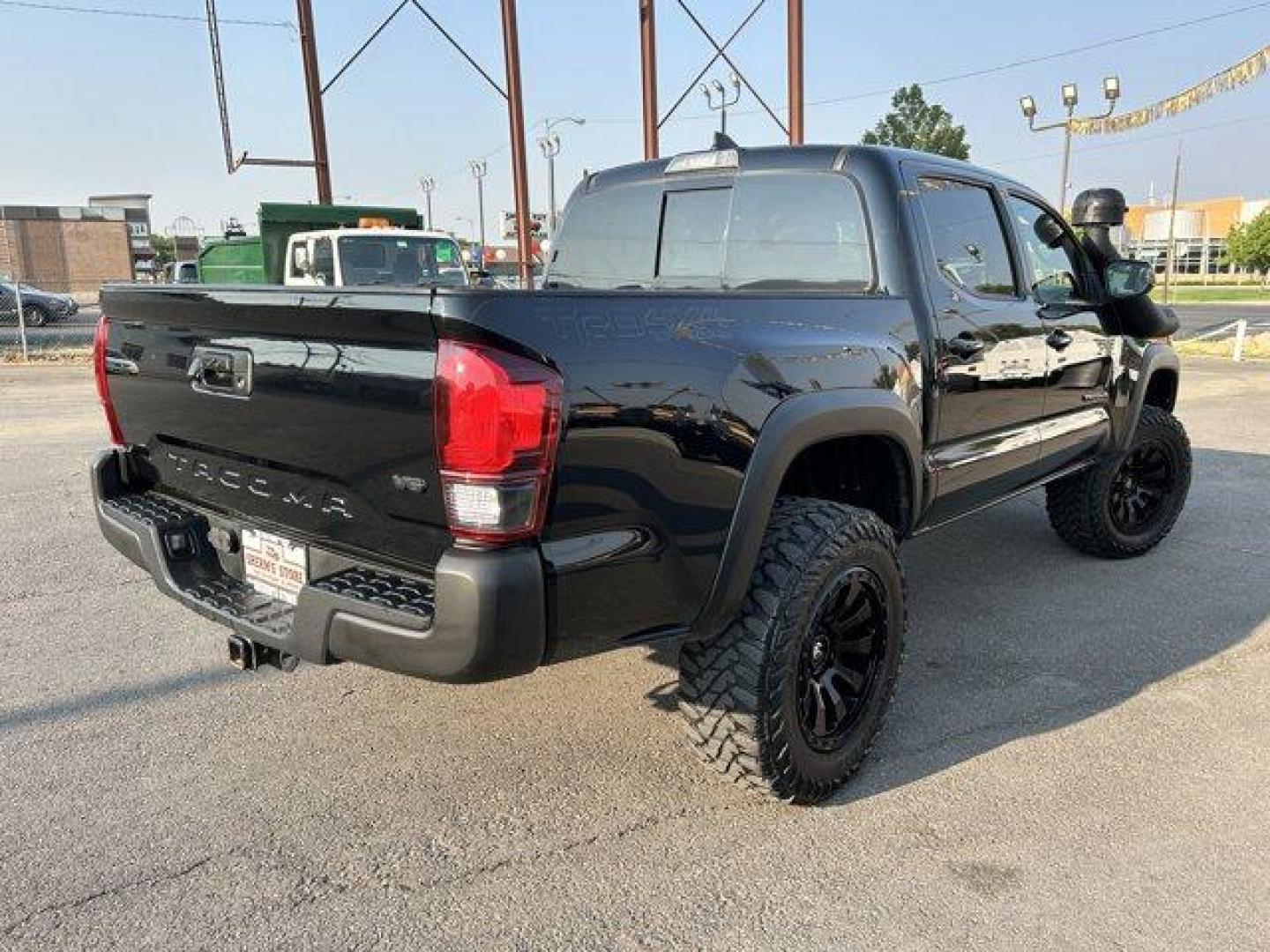 2018 Toyota Tacoma (3TMCZ5AN1JM) with an 6 3.5 L engine, Automatic transmission, located at 3240 Washington Blvd., Ogden, 84401, (801) 621-7177, 41.204967, -111.969994 - *2018 Toyota Tacoma TRD Off Road Double Cab 5' Bed V6 4x4 AT*Sherm's Store is a family owned and operated independent auto dealer that has become a household name serving Utah for over 50 years! We specialize in excellent condition, pre-owned vehicles. Here at Sherm's, we never mark up interest rate - Photo#4