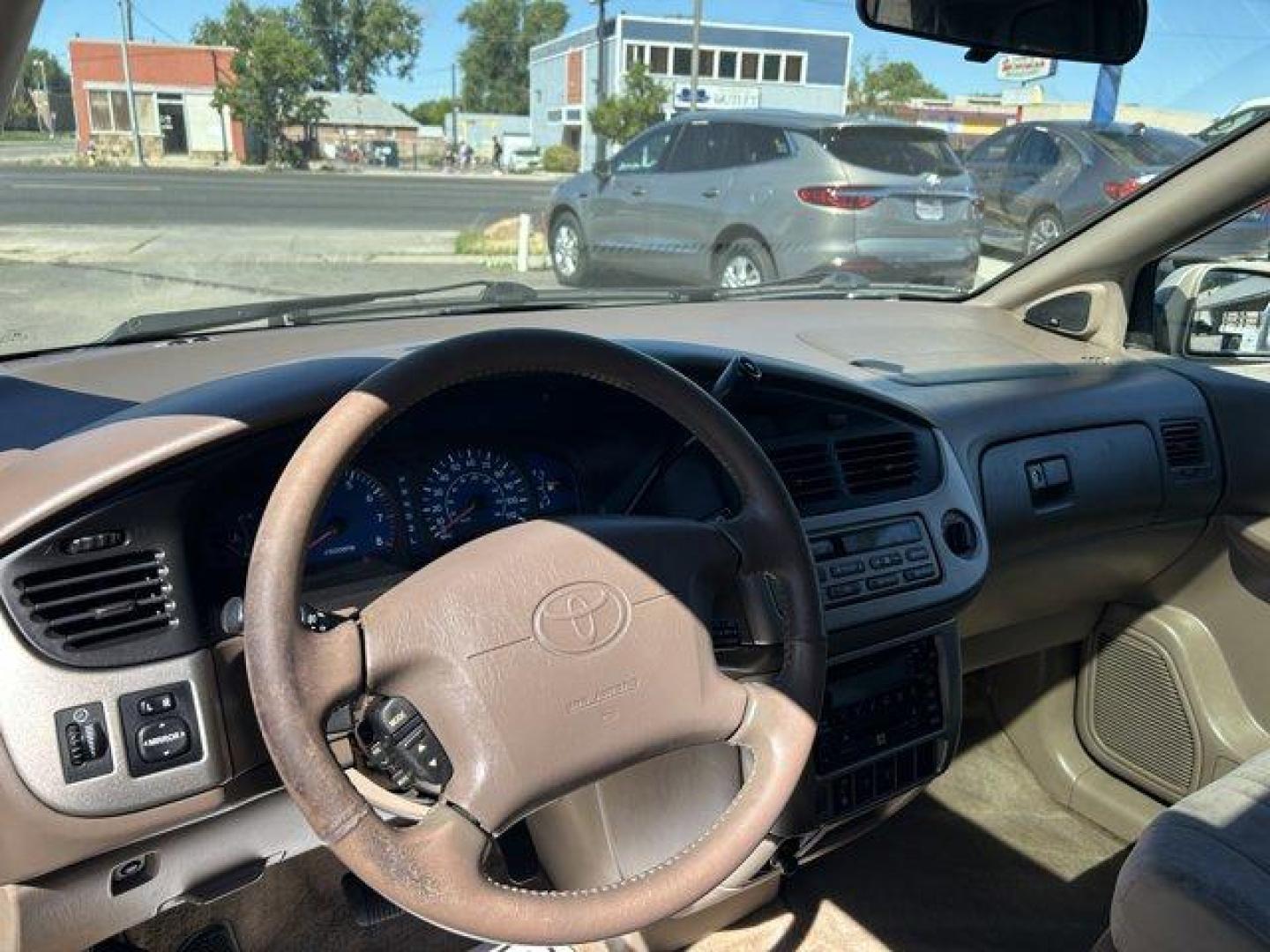 2001 Toyota Sienna (4T3ZF13C61U) with an 6 3.0L engine, Automatic transmission, located at 3240 Washington Blvd., Ogden, 84401, (801) 621-7177, 41.204967, -111.969994 - *2001 Toyota Sienna 5dr XLE*Has some cosmetic blemishes on the exterior but drives like a dream. Driver side rear automatic power door does not work, but passenger side does. Has both a sunroof and a roof rack.Sherm's Store is a family owned and operated independent auto dealer that has become a hou - Photo#15