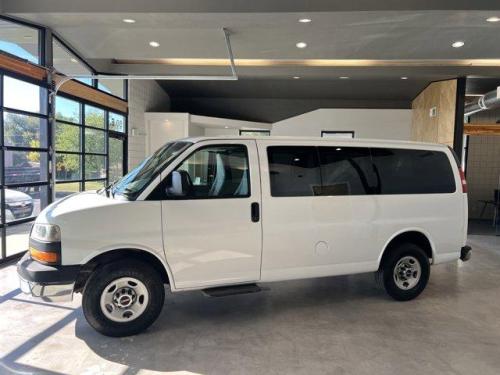 2010 GMC Savana Passenger 