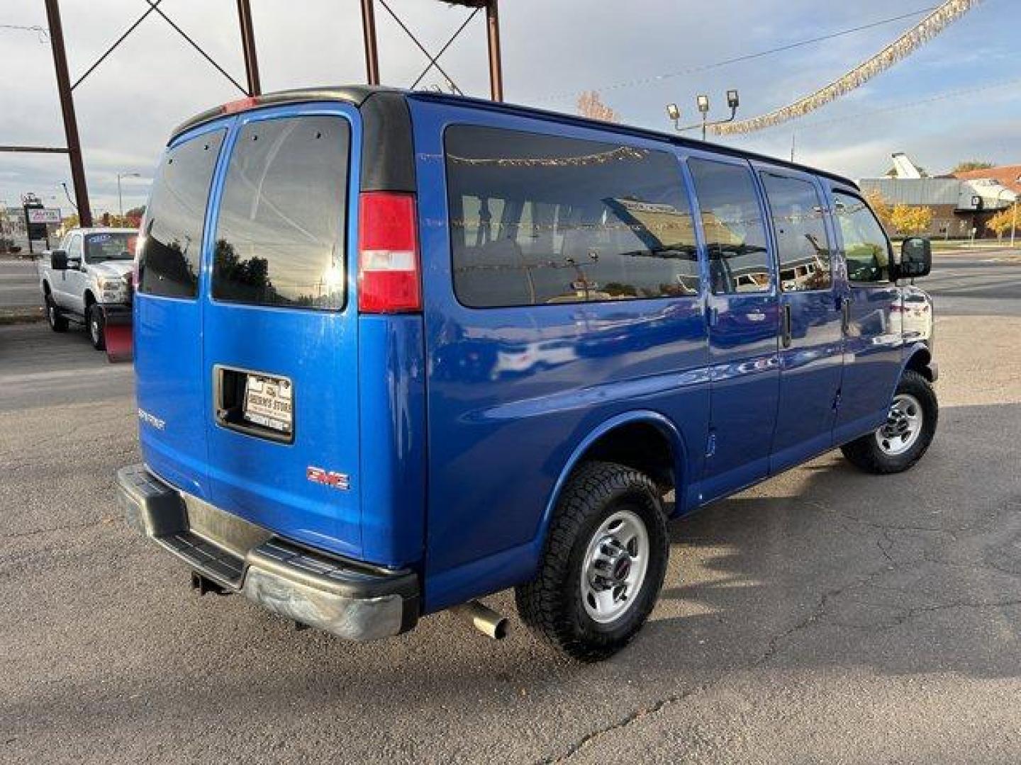 2020 Marine Blue Metallic /Medium Pewter GMC Savana Passenger (1GJZ7MFG9L1) with an 8 6.0L engine, Automatic transmission, located at 3240 Washington Blvd., Ogden, 84401, (801) 621-7177, 41.204967, -111.969994 - Photo#4