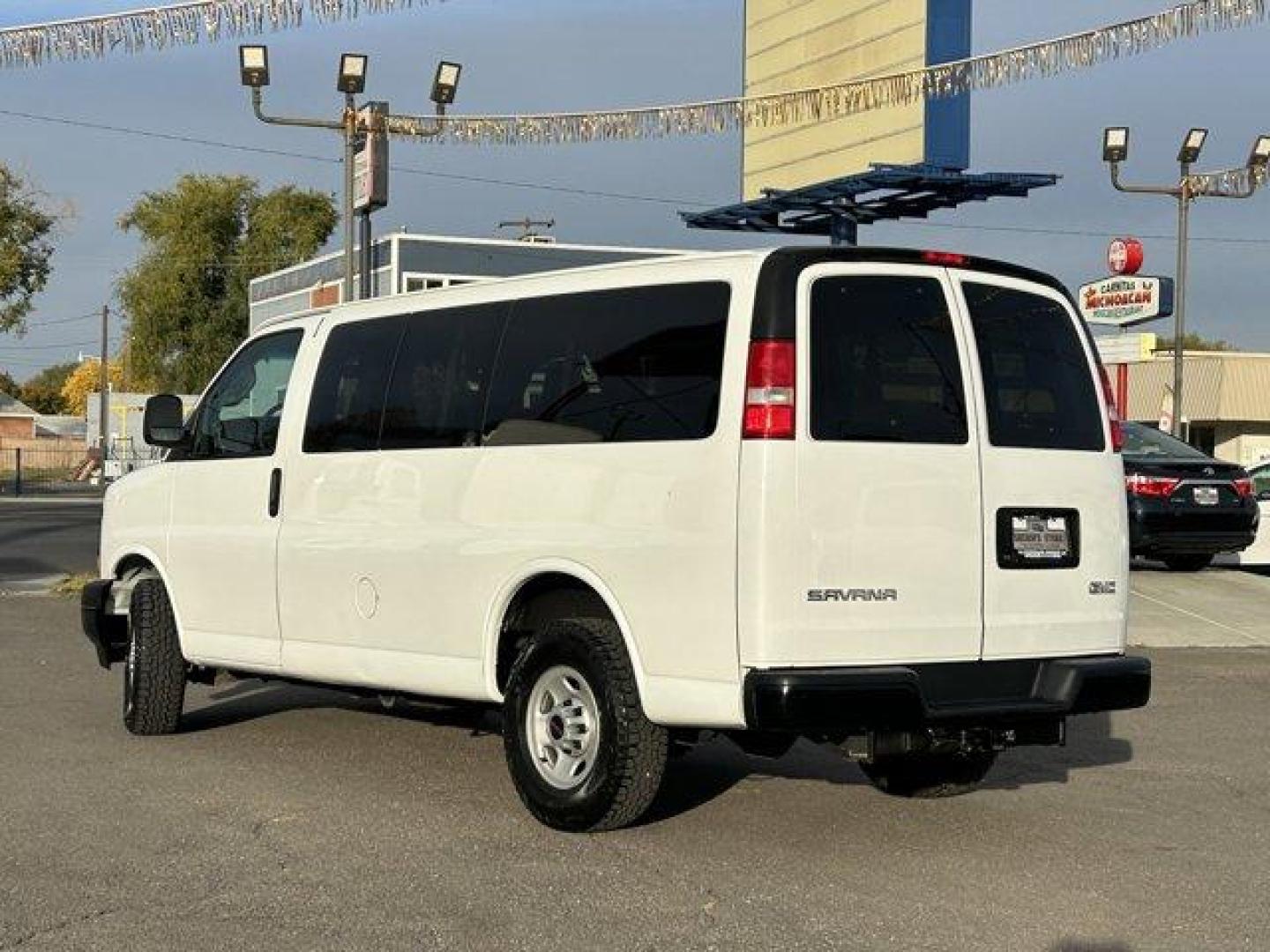 2017 Summit White /Medium Pewter GMC Savana Passenger (1GJZ7LFF6H1) with an 8 4.8L engine, Automatic transmission, located at 3240 Washington Blvd., Ogden, 84401, (801) 621-7177, 41.204967, -111.969994 - Photo#6