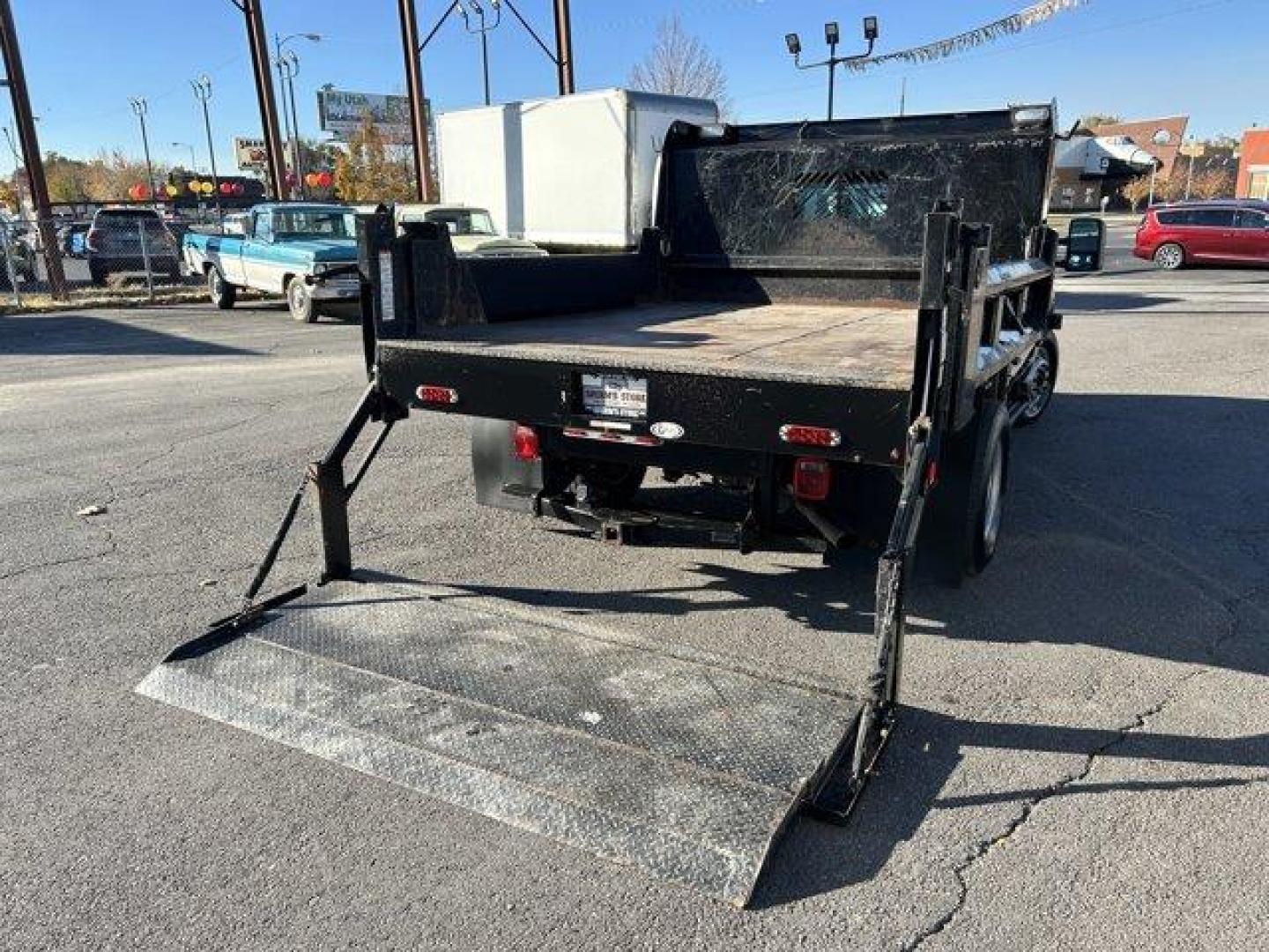 2011 Blue /gray Ford Super Duty F-350 DRW (1FDRF3C64BE) with an 8 6.2L engine, Automatic transmission, located at 3240 Washington Blvd., Ogden, 84401, (801) 621-7177, 41.204967, -111.969994 - *2011 Ford Super Duty F-350 DRW 2WD Regular Cab 137 XLT with Dump Bed*The 2011 Ford Super Duty F-350 DRW (Dual Rear Wheel) 2WD Regular Cab 137 XLT with a dump bed is the ultimate workhorse for those who need powerful performance and exceptional utility. Designed for heavy-duty hauling, towing, and u - Photo#8