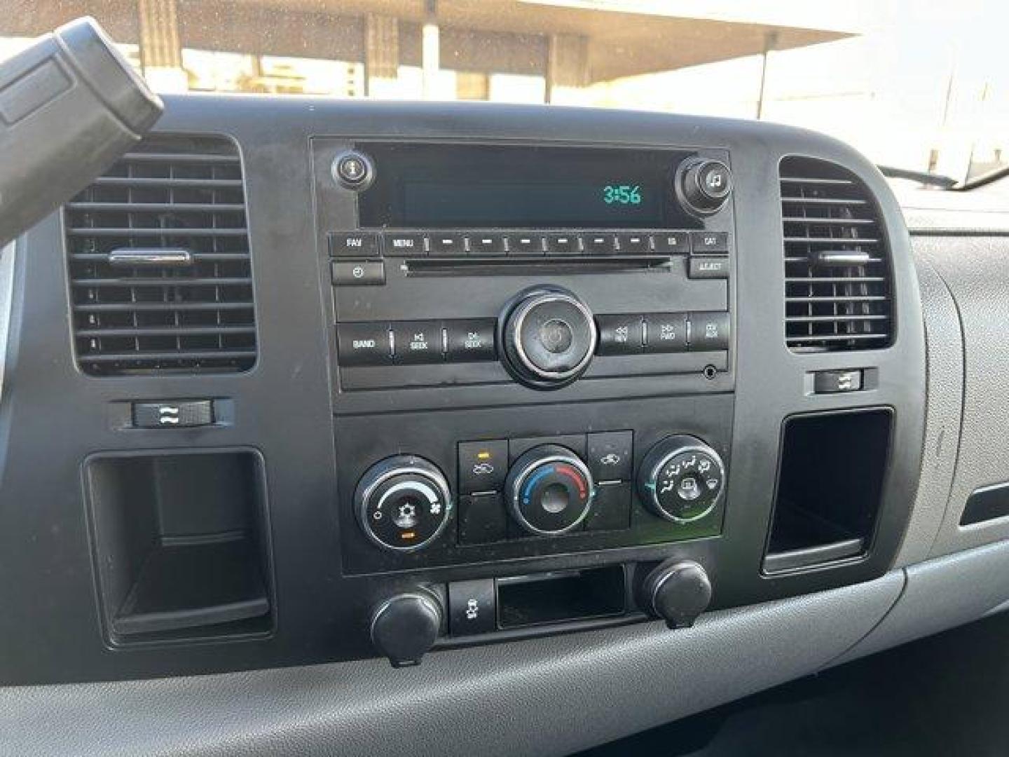 2013 Quicksilver Metallic /Dark Titanium GMC Sierra 2500HD (1GT21ZCGXDZ) with an 8 6.0L engine, Automatic transmission, located at 3240 Washington Blvd., Ogden, 84401, (801) 621-7177, 41.204967, -111.969994 - *2013 GMC Sierra 2500HD Extended Cab Work Truck*The 2013 GMC Sierra 2500HD Extended Cab Work Truck is a versatile, reliable vehicle designed to meet the needs of a wide range of drivers. Whether you're a business owner, contractor, hobbyist, or someone who just needs a dependable truck for everyday - Photo#20