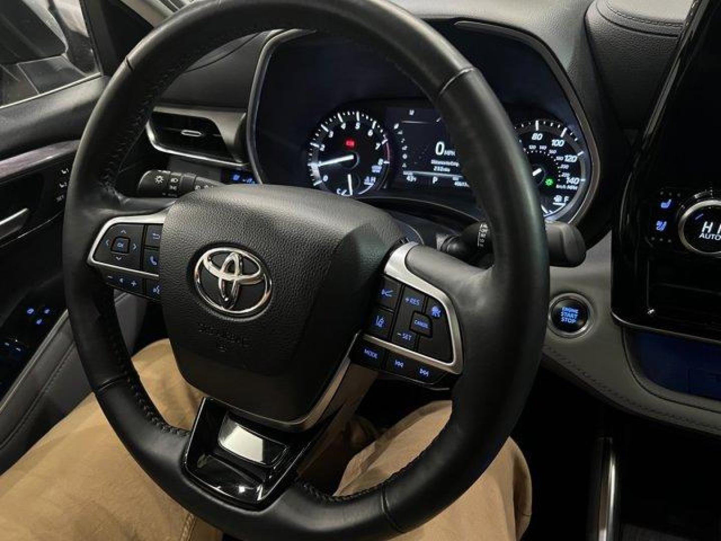 2021 Silver Toyota Highlander (5TDDZRBH0MS) with an 6 3.5 L engine, Automatic transmission, located at 3240 Washington Blvd., Ogden, 84401, (801) 621-7177, 41.204967, -111.969994 - Photo#36